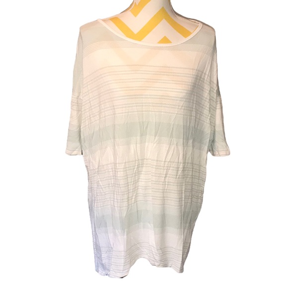 LuLaRoe Tops - LuluRoe Simply Comfortable Stripes Size Small